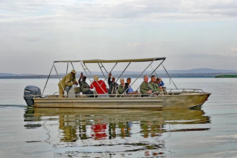 Akagera Wildlife Photography Safari: Big Five & Boat Cruise