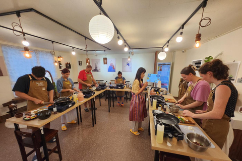 Seoul: 6-Dish Korean Cooking Class & Hidden Alley Tour