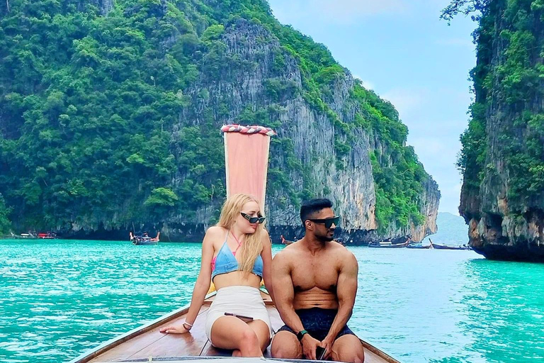 Krabi : Aventure privée ultime en bateau à longue queue sur 7 îlesConducteur de bateau