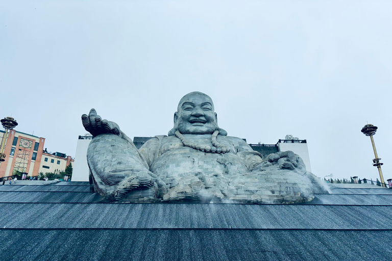 HCM: Black Virgin Mountain, Cao Dai Temple & Cu Chi Tour Group tour