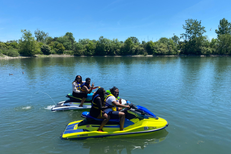 Toronto: Jet Ski Guided Tour with Training Session Toronto: Jet Ski Guided Tour with Training Session