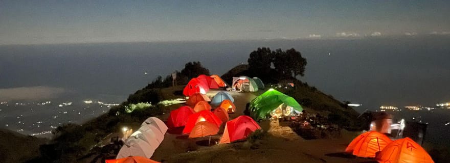 Randonnée au mont Rinjani : sommet, lac et sources chaudes
