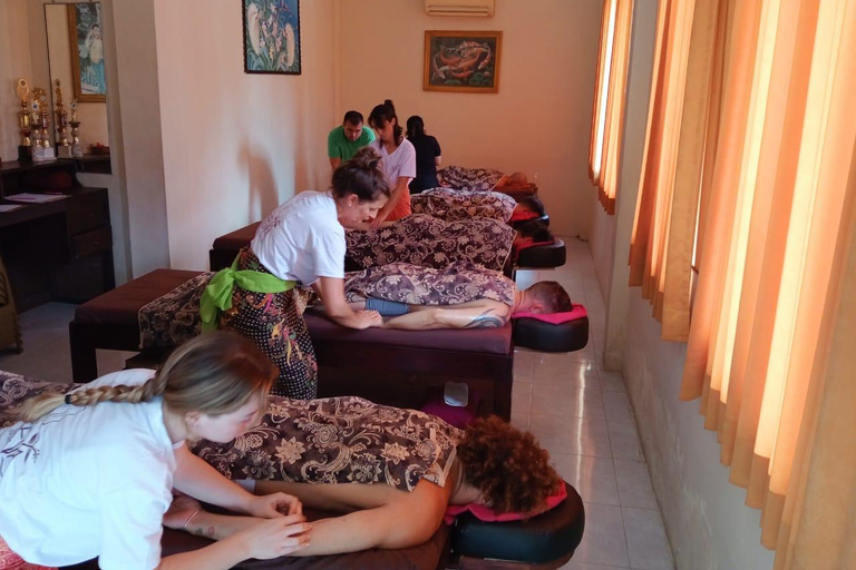 Bali Canggu : Introduction to Balinese Massage Course