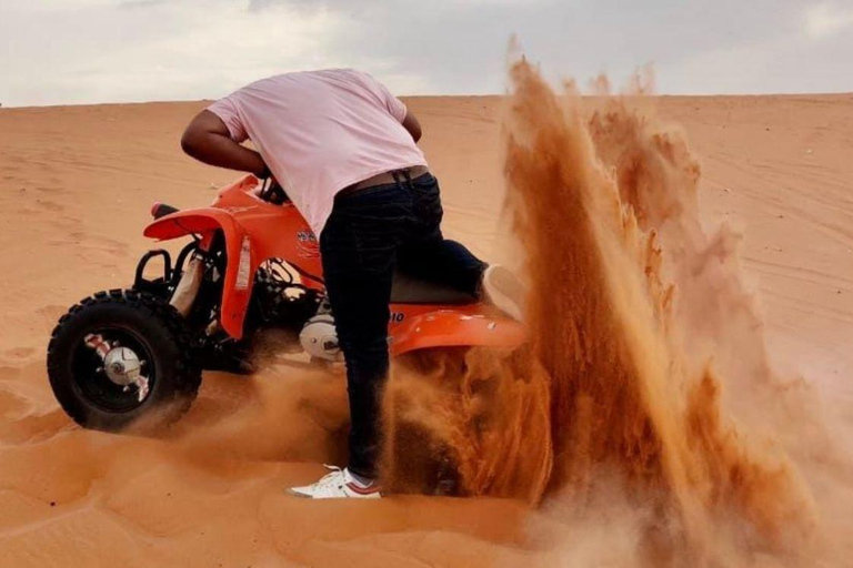 Riyad : balade à dos de chameau dans le désert, excursion en quad et collation