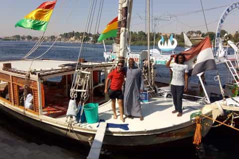 Cruises & boat tours