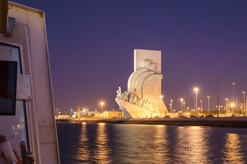 Croisière nocturne à Lisbonne : les sites illuminés du TageLisbonne romantique : rendez-vous amoureux et demande en mariage