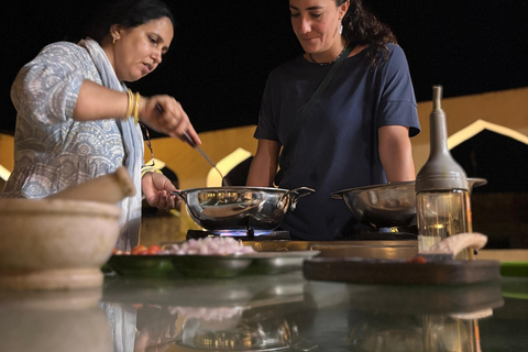Jaipur: Amer Fort Rooftop Cooking Class with Dinner