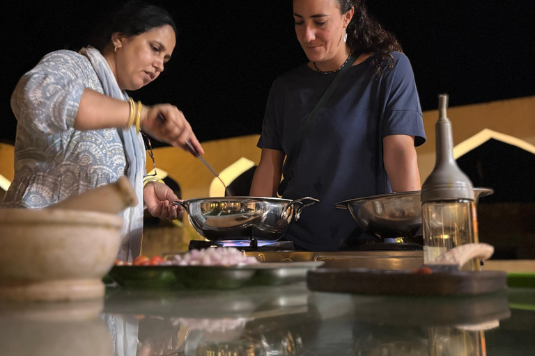 Jaipur: Amer Fort Rooftop Cooking Class with Dinner