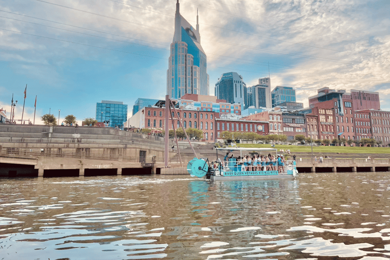 Nashville: Private Pontoon Boat Cruise