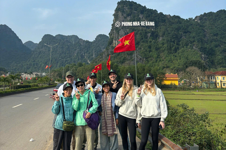 Phong Nha Cave & Paradise Cave: Guided Tour Boat & Explore Group Tour with Drop-Off in Hue