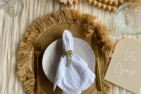 Airlie Beach: Luxury Bohemian Picnic Experience