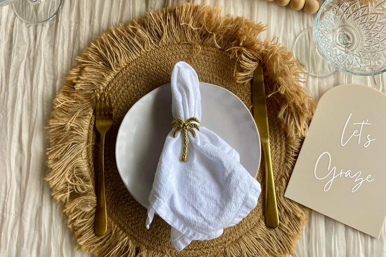 Airlie Beach: Luxury Bohemian Picnic Experience