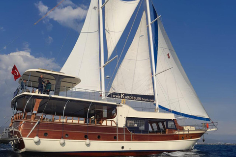 Aegean Sailing Yacht Tour: Swimming Stops, Lunch Hidden Bays