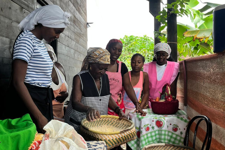 Traditional food cooking class