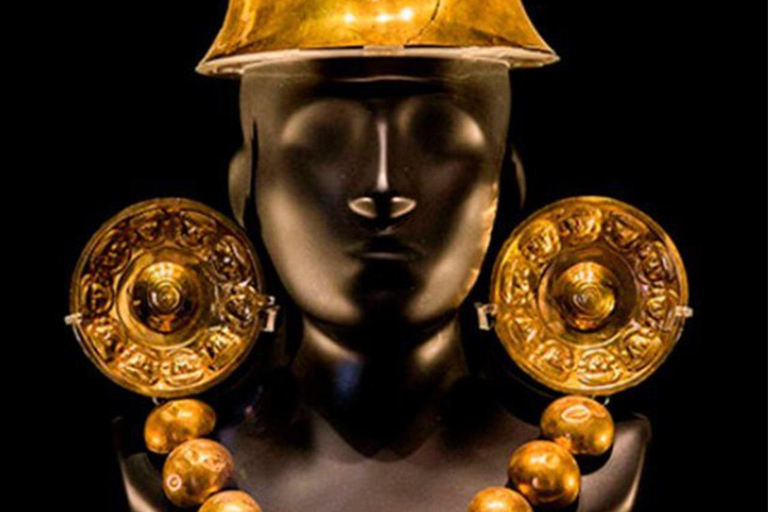 Explore Lima from Callao: Tour of Miraflores, Barranco, and the Larco Museum