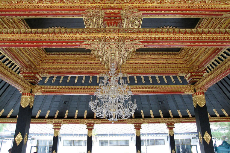 cultural and cave tour to kraton, taman sari & pindul cave