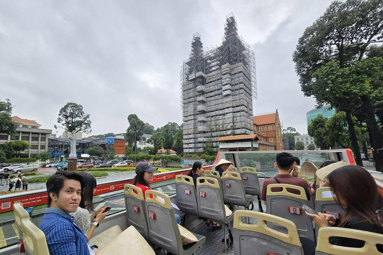 胡志明市观光巴士游（含水上木偶戏）