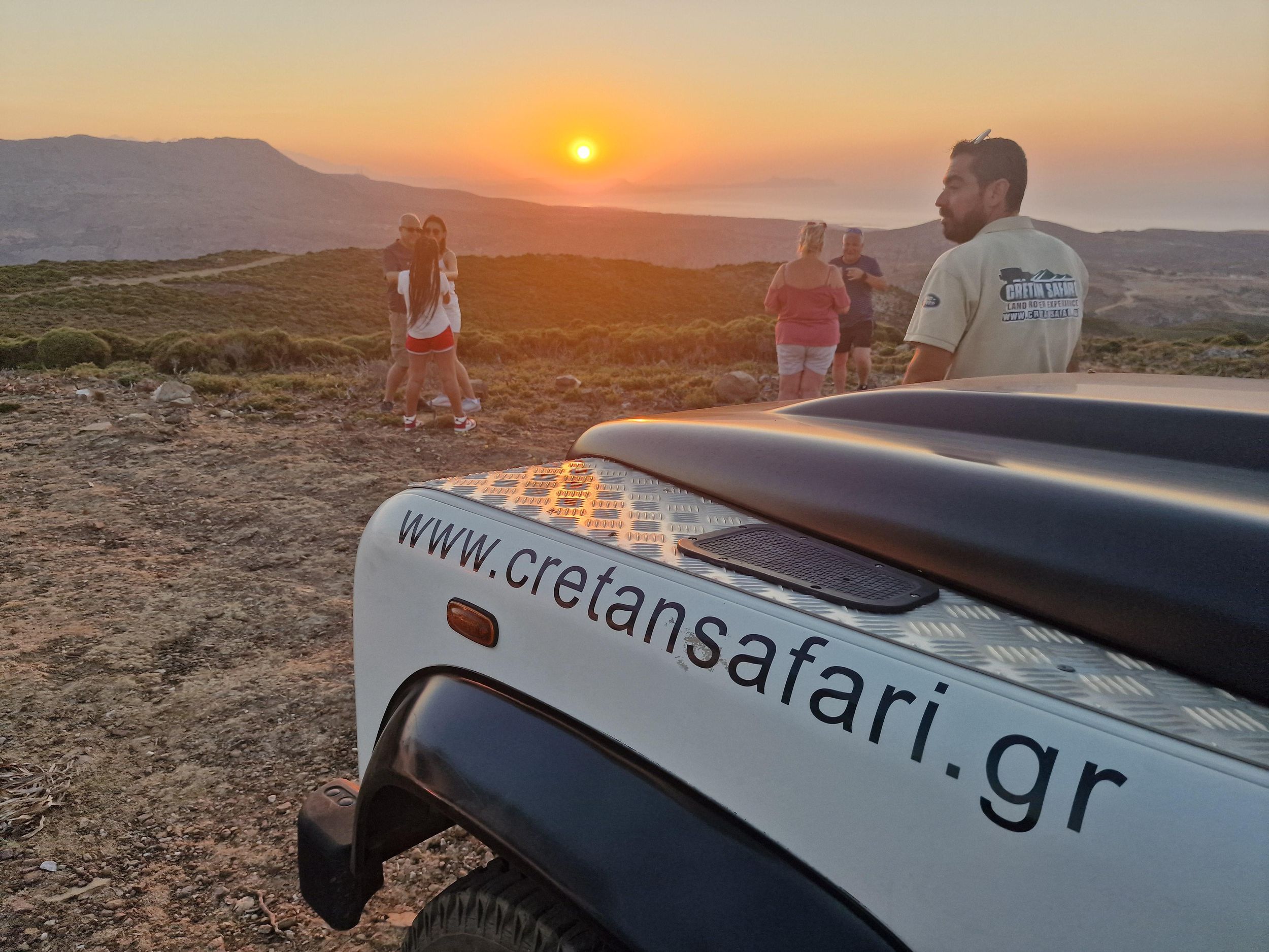Rethymno-Sonnenuntergangssafari mit Land Rover, Abendessen und Wein