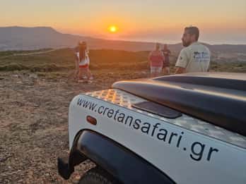 Rethymno: Landrover-Safari-Sonnenuntergangstour mit Abendessen und Getränken