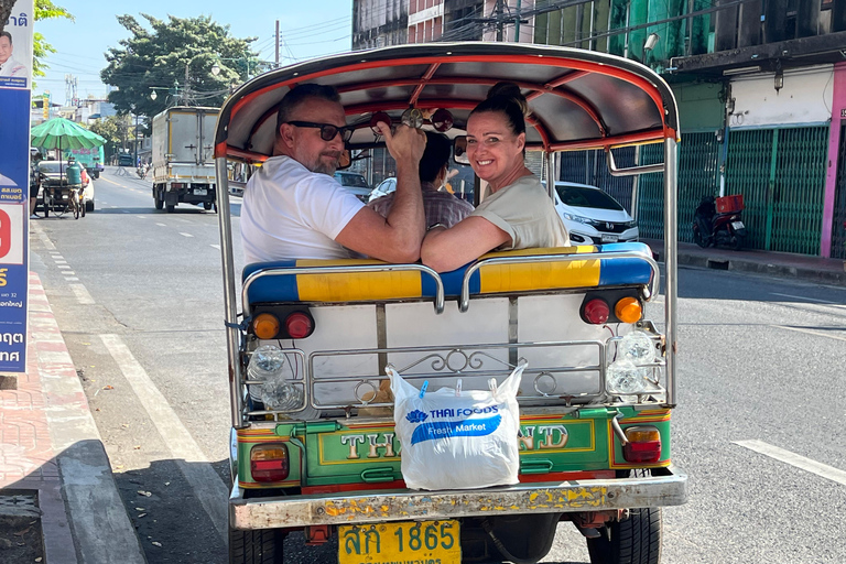 Bangkok: Longtail Boat and Tuk tuk Tour with Temple Visit Authentic longtail boat with temple visit tour