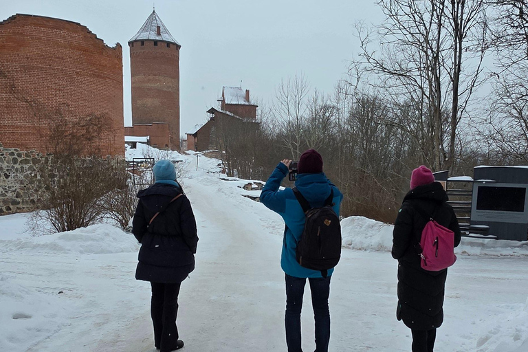 From Riga: Turaida & Sigulda Day Trip with Guide