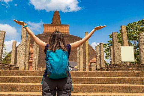 Sri Lanka: Ancient wonders cultural Tour, 4 Days with Hotels Private Tour/Without sightseeing Enry Fees & Safari Jeep