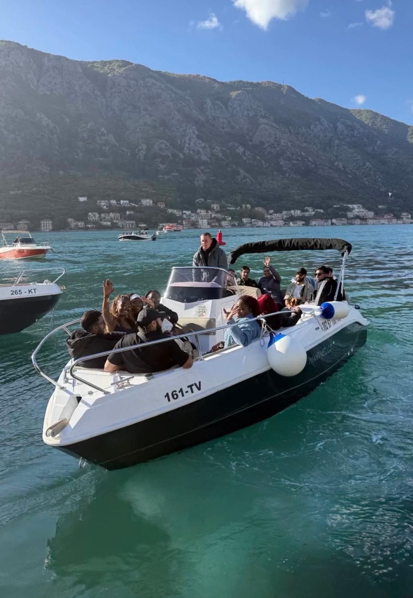 Bijela: Schnellboot-Tour zur Blauen Grotte mit Schwimmen & Schnorcheln