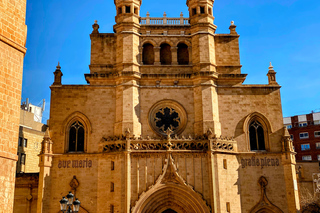 Castellón: Private City Tour with Transport from Valencia