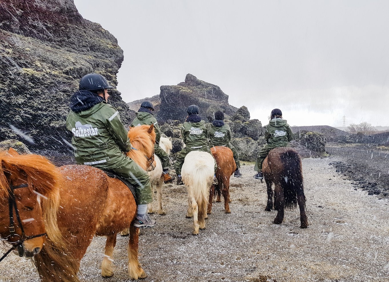 Reykjavik: Ridetur i den røde lava