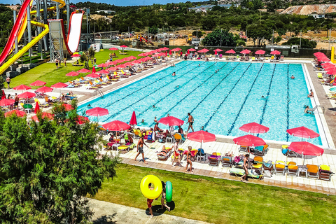 Chersonissos: Acqua Plus Waterpark toegangskaartjeVervoer vanuit Rethymnon-Georgioupolis-Bali