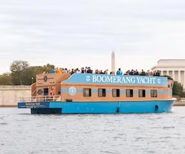 Washington, DC: Potomac River Yacht Cruise with Open Bar