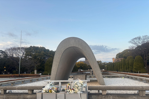 Hiroshima: Parque Memorial de la Paz y tour por la Cúpula de la Bomba Atómica.Hiroshima: Visita al Parque Conmemorativo de la Paz y Cúpula de la Bomba Atómica
