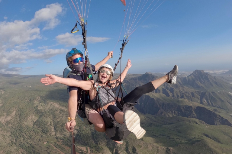 Paragliden in Costa Adeje - Zuid-TenerifeParaglidingvlucht over bergen en kusten van Zuid-Tenerife