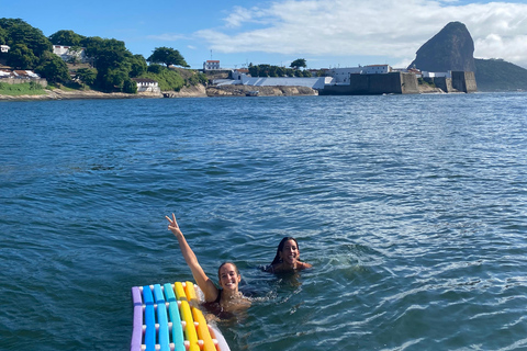 Rio de Janeiro: Private sailing experience in the Marvelous City!