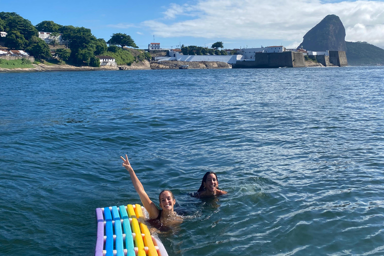 Rio de Janeiro: Private sailing experience in the Marvelous City!