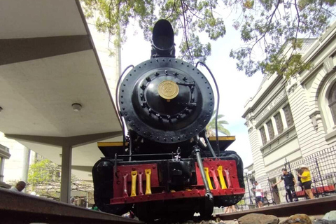 Medellín Through Time – City Sightseeing Tour | Subway, Metrocable, and Historic Center