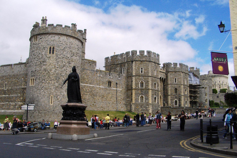 Castillo de Windsor Palacio de Hampton Court Tour privado con pase