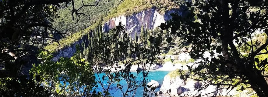 Corfou : Randonnée dans les oliveraies, village, coucher de soleil, avec arrêt baignade