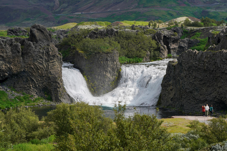 3-Day Highlands: Landmannalaugar, Emerald Ridge & Háifoss