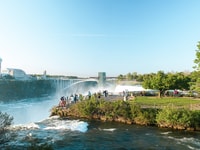 Toronto, Niagara Falls Day Tour avec une croisière en bateau en option - Housity