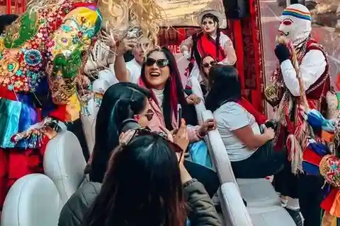 Cusco: Bustour met folkloristische show en Pisco Sour-les