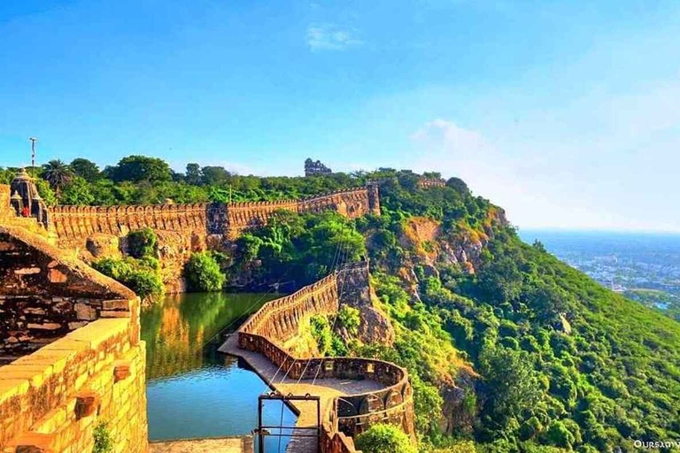 Private Day Tour Unesco Chittorgarh Fort from Udaipur City