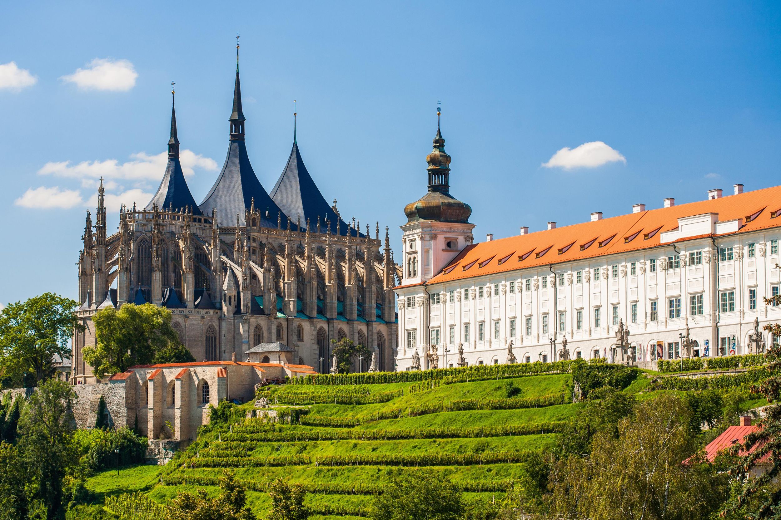 Von Prag aus: Private Tagestour nach Kutna Hora mit tschechischem Mittagessen