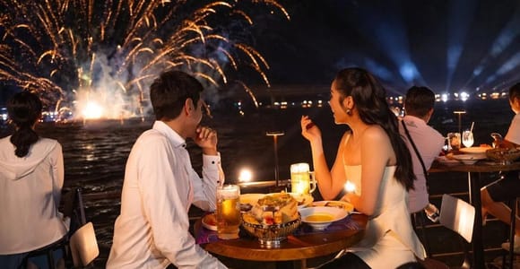 Phu Quoc: Symphony of the Sea Show with Buffet & Transfer