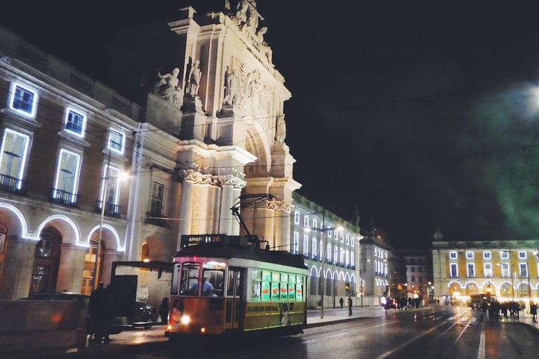 Lisbona: Tour privato delle luci di Natale in Eco Tuk Tuk