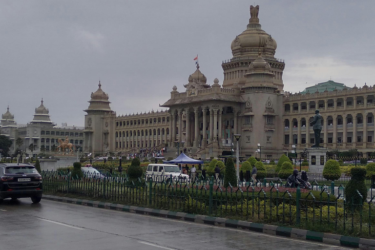 Upplev Bangalore - Rundvandring på kvällen och marknadsbesök