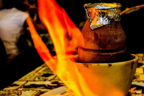 Capadócia: jantar de kebab em cerâmica e espetáculo de quebra de panelas de barroMenu de Kebab Vegetariano em Panela de Barro