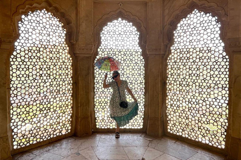 Excursion privée de nuit à Jaipur au départ de DelhiAvec hébergement dans un hôtel 5 étoiles