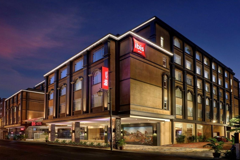 Från Singapore: Malacca 2-vägs transfer &amp; bokning av ibis-hotell