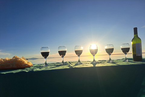 From La Paz: Premium round-trip bus, Uyuni Salt Flats Tour From La Paz: Premium Roundtrip Bus, Uyuni Salt Flat Tour